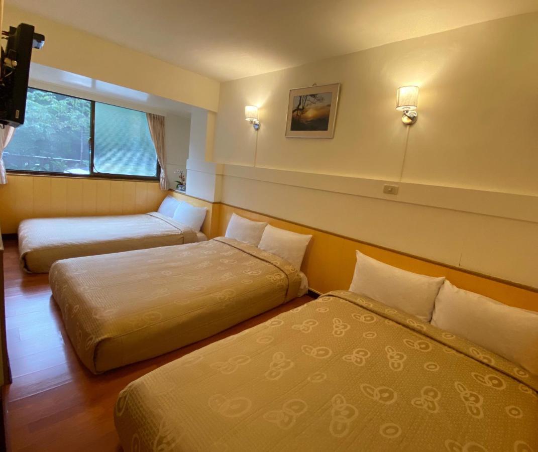 登山別館 Otel Zhongzheng  Dış mekan fotoğraf